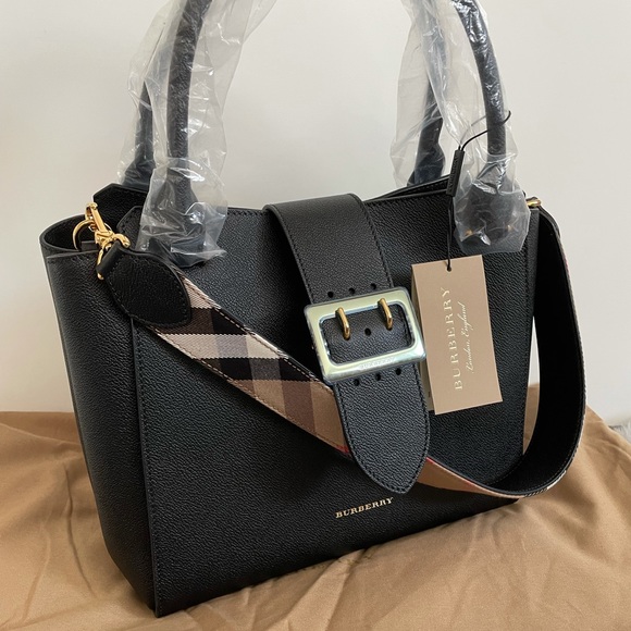 BURBERRY Grain Calfskin Medium Buckle Tote Black - Picture 8 of 14